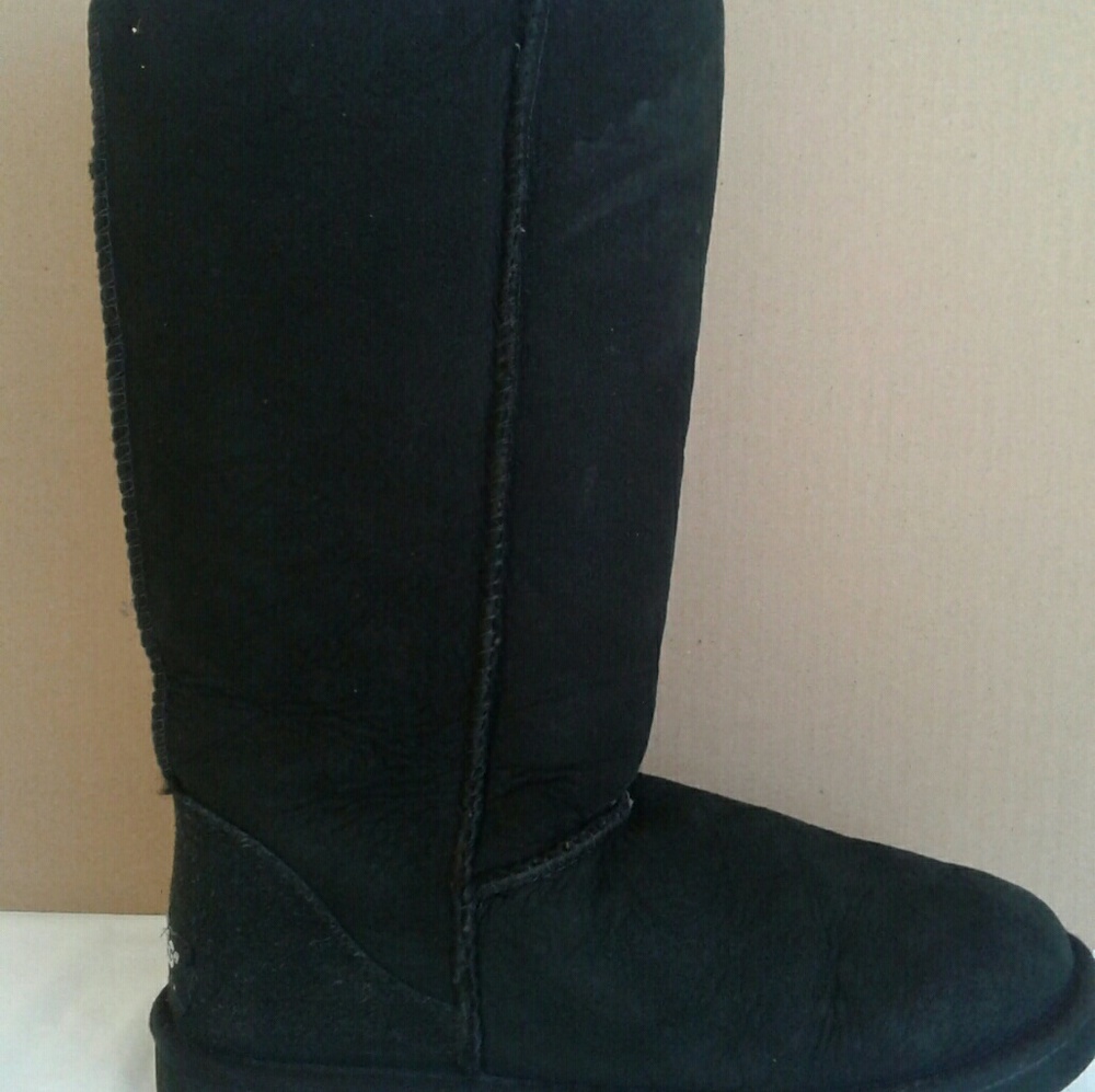 Ugg Classic Tall Boots, Black, size 7